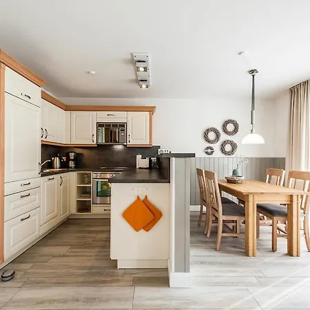 Buesumer Reethus 1 2 Büsum